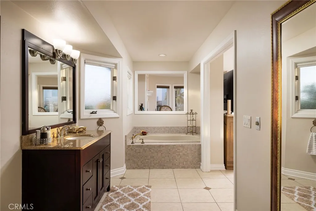 Laguna Hills, California 92653, United States, 5 Bedrooms Bedrooms, ,6 BathroomsBathrooms,Residential,Active,243018