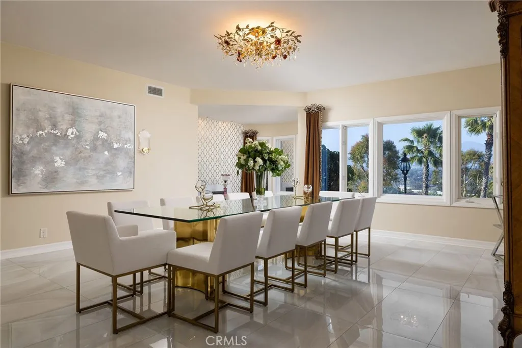 Laguna Hills, California 92653, United States, 5 Bedrooms Bedrooms, ,6 BathroomsBathrooms,Residential,Active,243018