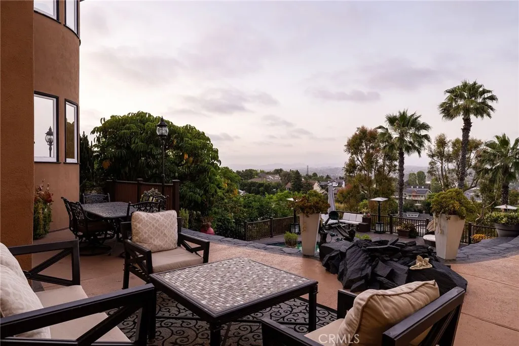 Laguna Hills, California 92653, United States, 5 Bedrooms Bedrooms, ,6 BathroomsBathrooms,Residential,Active,243018