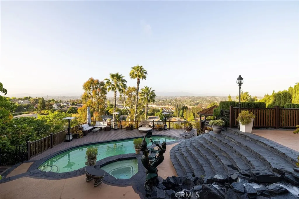 Laguna Hills, California 92653, United States, 5 Bedrooms Bedrooms, ,6 BathroomsBathrooms,Residential,Active,243018