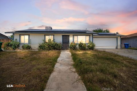 Photo of 600 Stirrup Ave, Bakersfield, CA 93307 (MLS # NP26094720)
