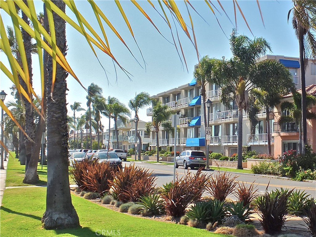 383 Bay Shore Ave. 407