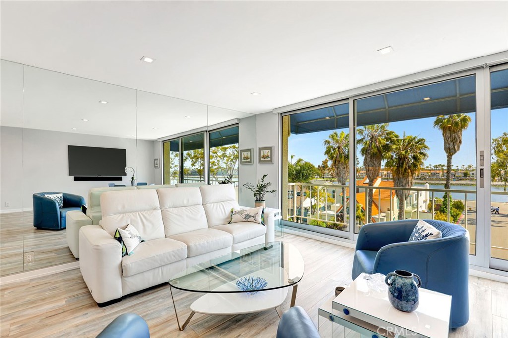 383 Bay Shore Ave. 407