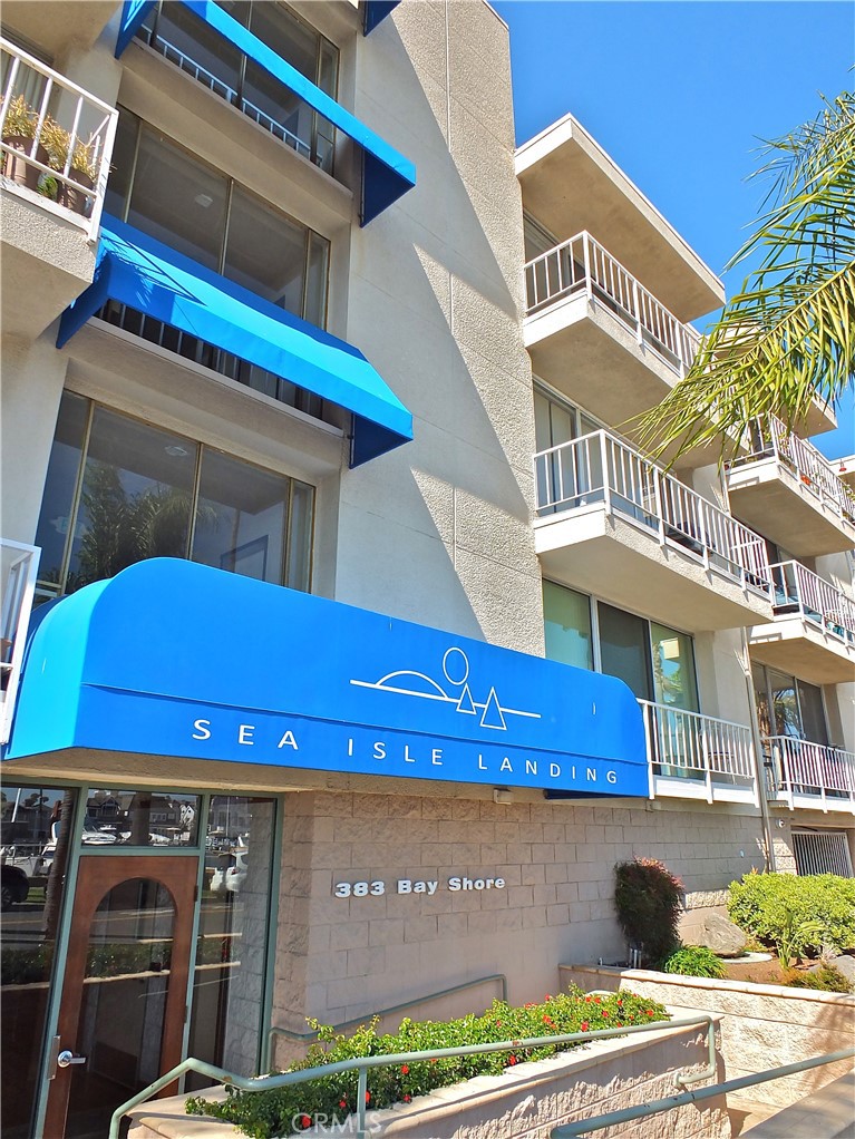 383 Bay Shore Ave. 407