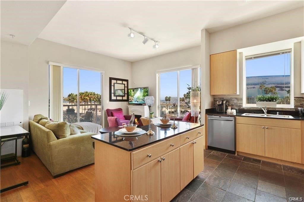 388 E Ocean Boulevard 317