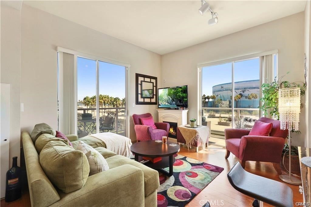 388 E Ocean Boulevard 317
