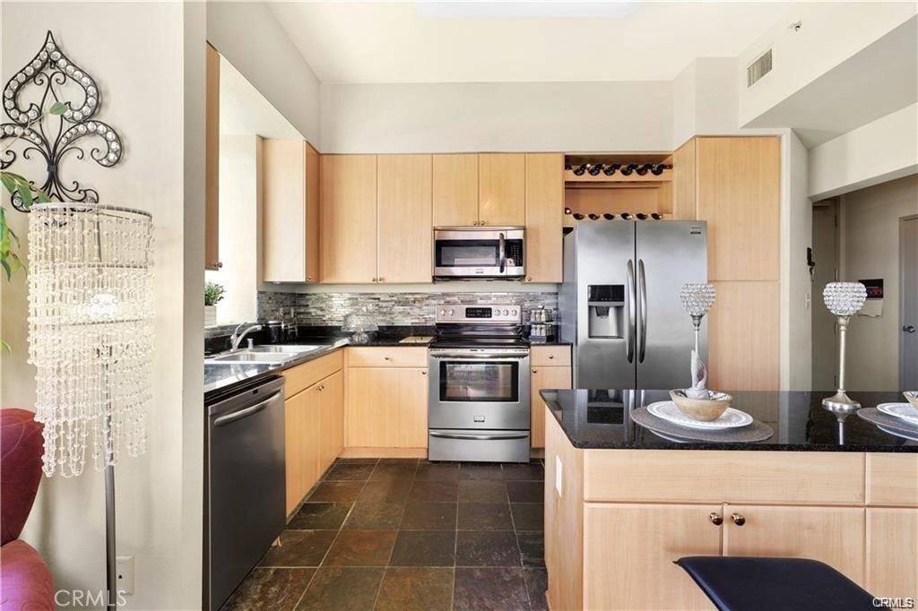 388 E Ocean Boulevard 317