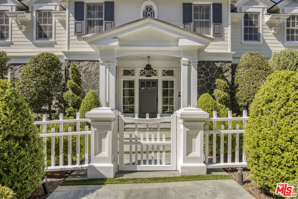 Photo of 2311 Worthing Lane, Los Angeles, CA 90077 (MLS # 25589993)