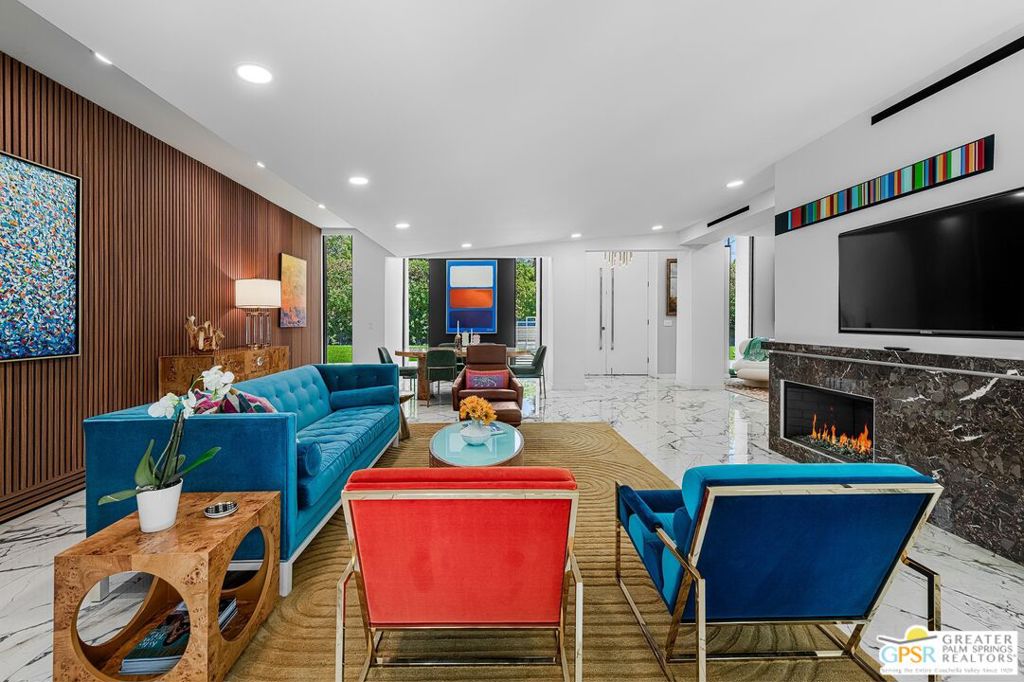 Properties 4 153 W El Camino Way