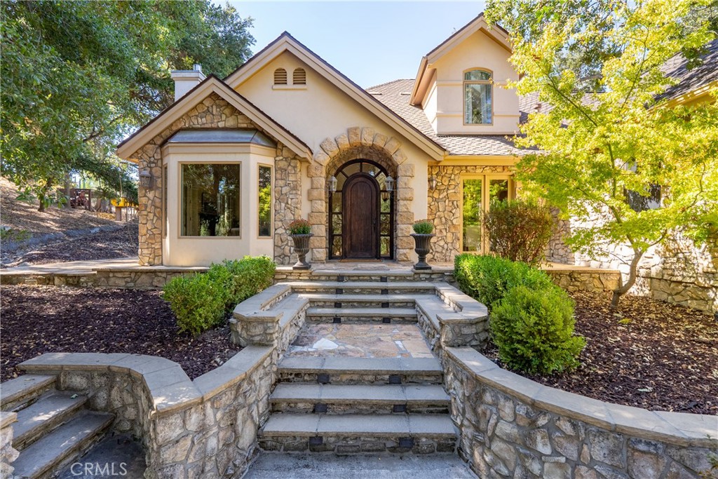 6360 Navarette