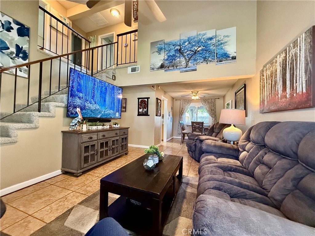 839 Crestwood Way