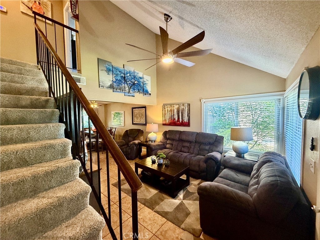 839 Crestwood Way