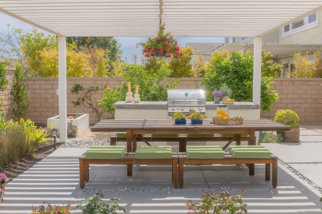 6263 Sagebrush Bend Way