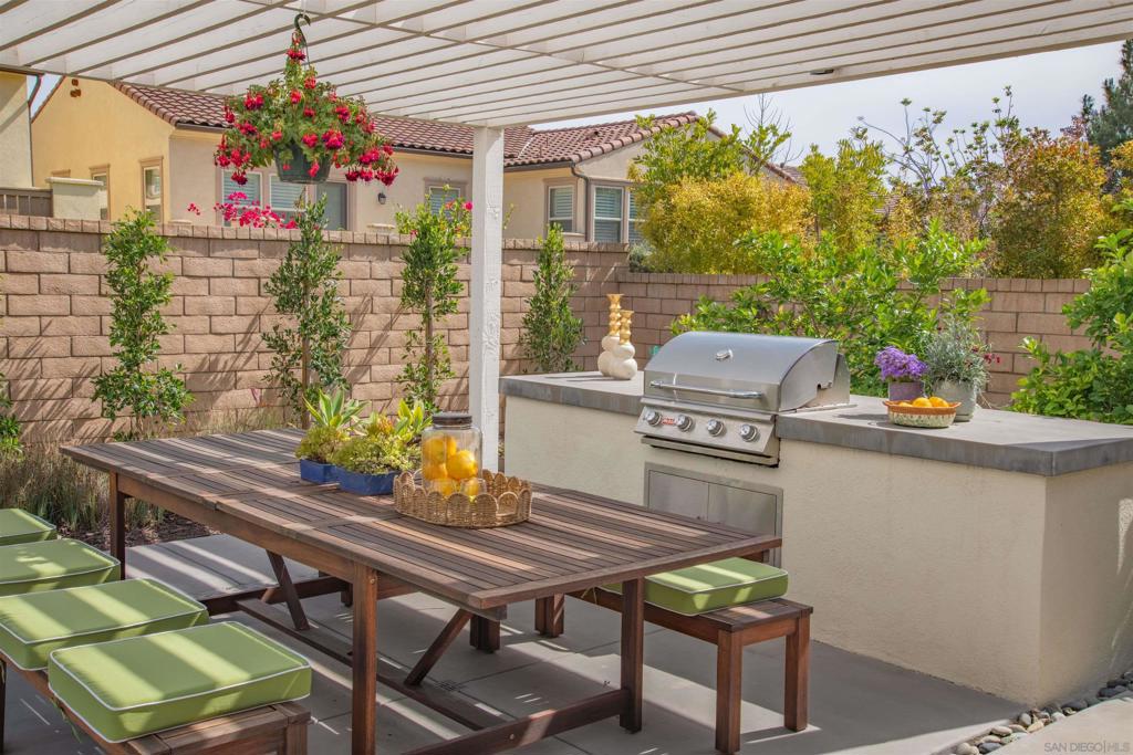 6263 Sagebrush Bend Way