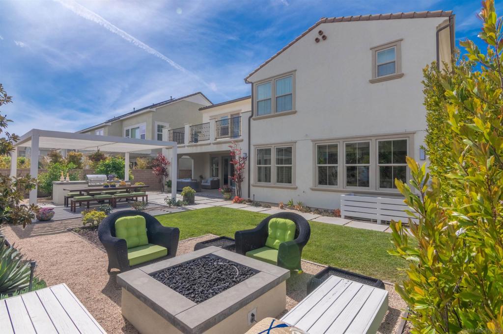 6263 Sagebrush Bend Way