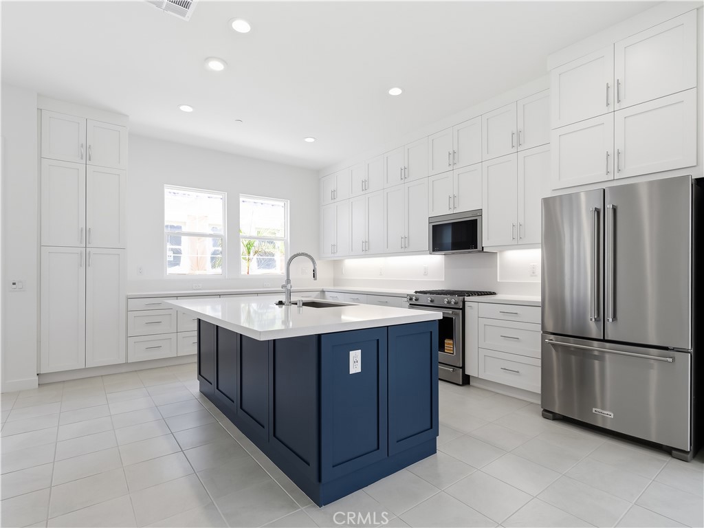 545 Canterbury Way