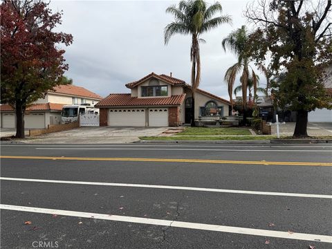Photo of 2421 Mangular Ave, Corona, CA 92882 (MLS # WS26001750)