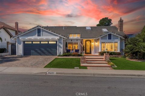 Photo of 28451 La Pradera, Laguna Niguel, CA 92677 (MLS # OC25256727)