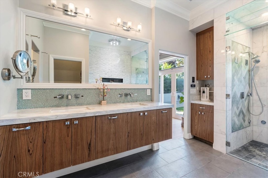 Villa Niguel (VN) - Residential