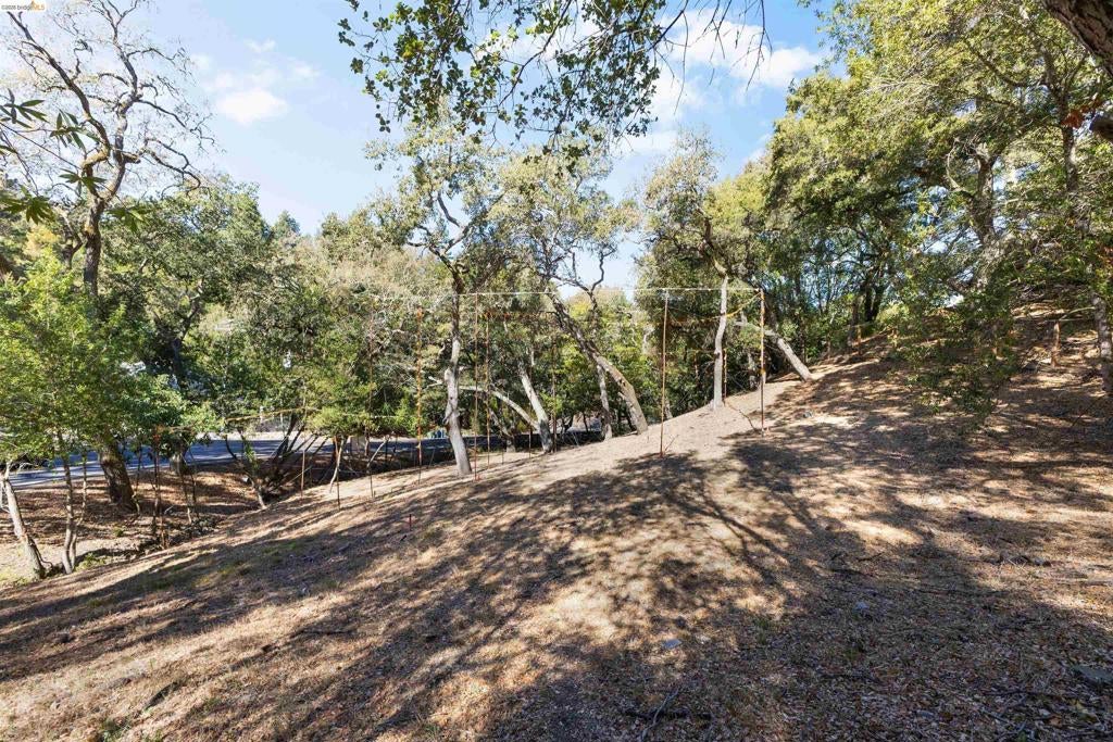 822 Acalanes Rd