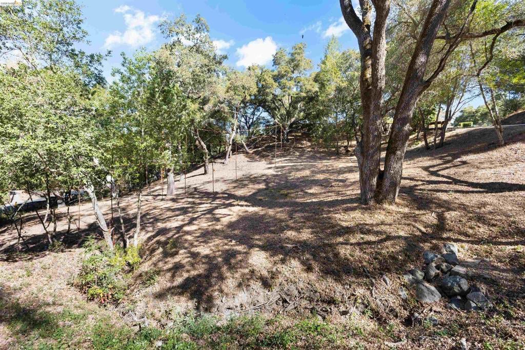 822 Acalanes Rd
