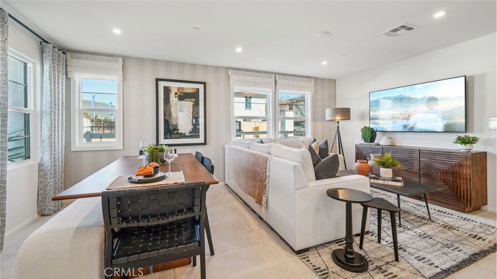 16133 Lumia Way