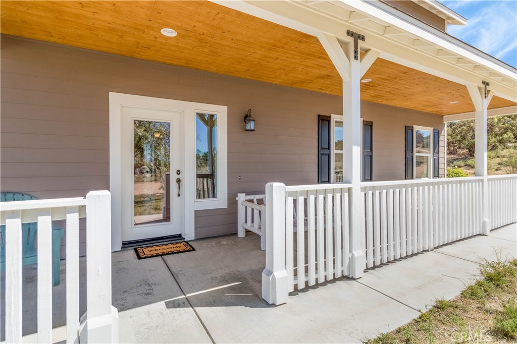 41910 Crazy Horse Canyon Road