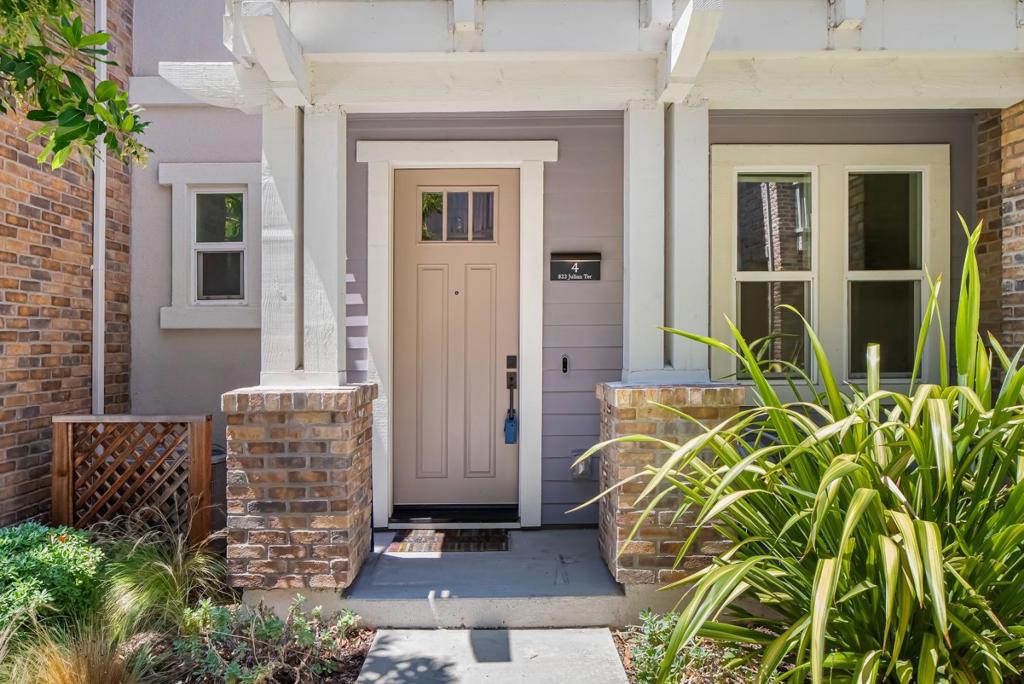 822 Julian Terrace 4