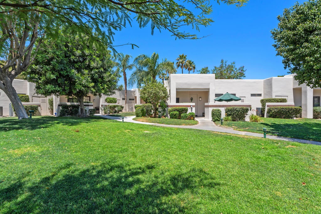 67269 Cumbres Court