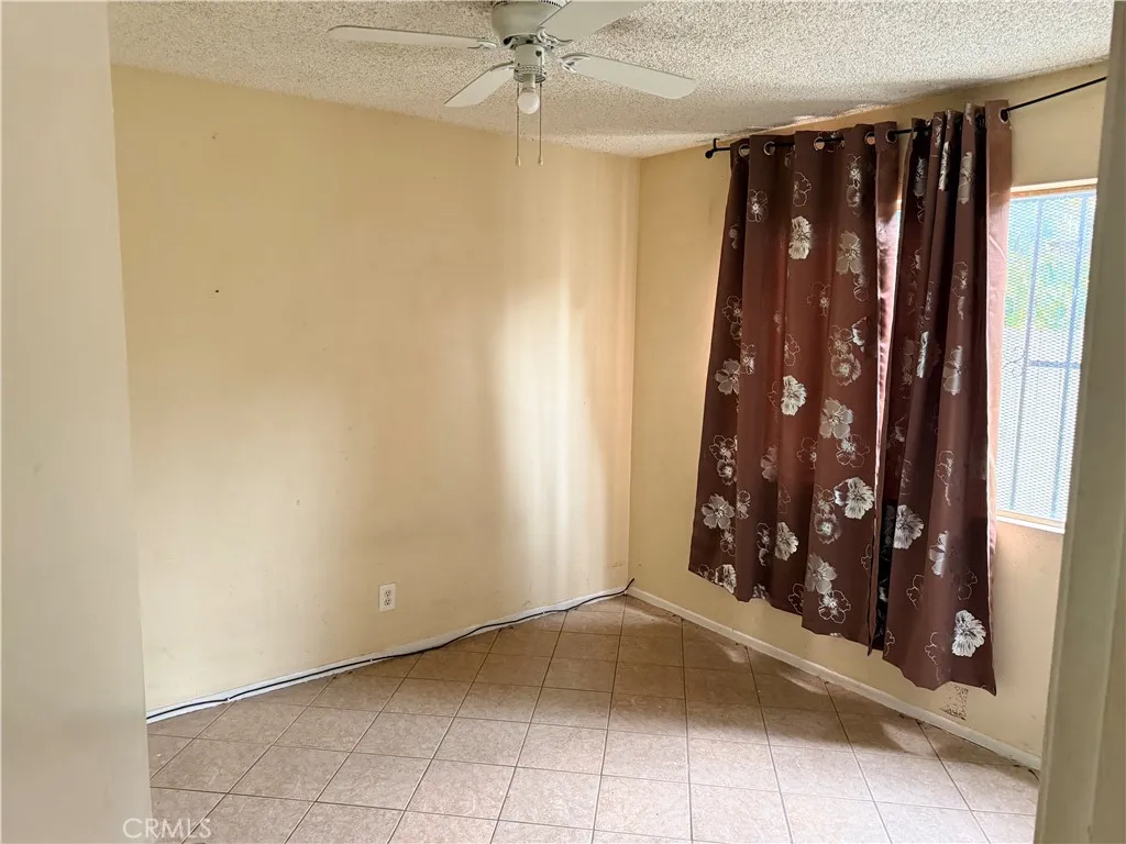 Los Angeles, California 90003, United States, ,Residential,Active,210803