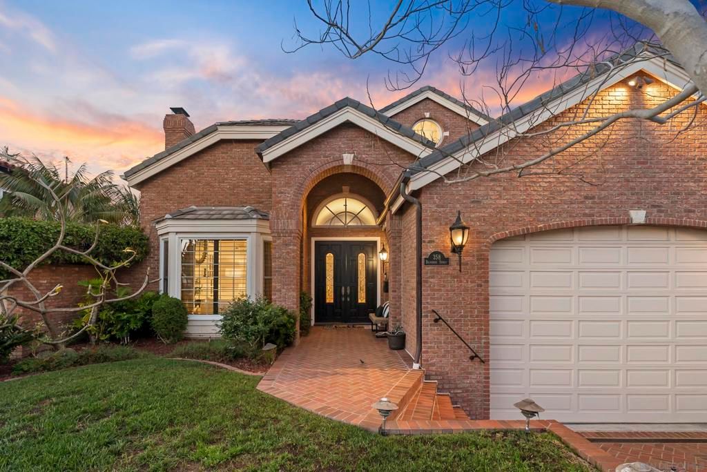 Photo of 358 Belvedere St St, La Jolla, CA 92037 (MLS # 260007091SD)