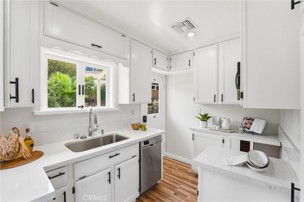 32021 & 32001 sunset Avenue, Laguna Beach CA 92651 - Photo 12