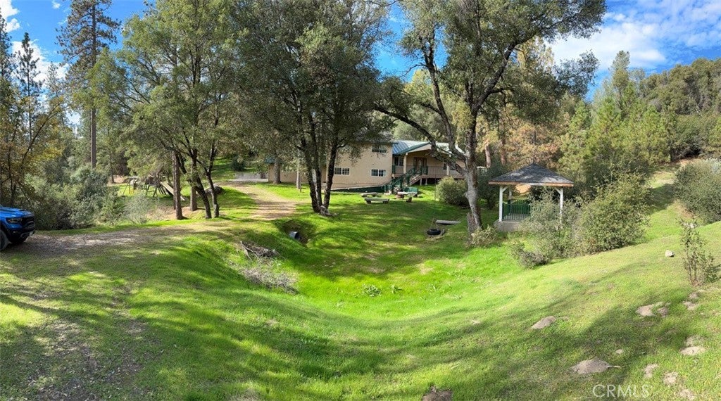 4965 Peak View Road