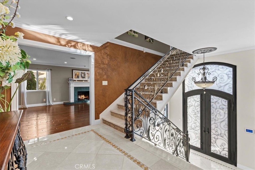 3435 Oakmont View Drive