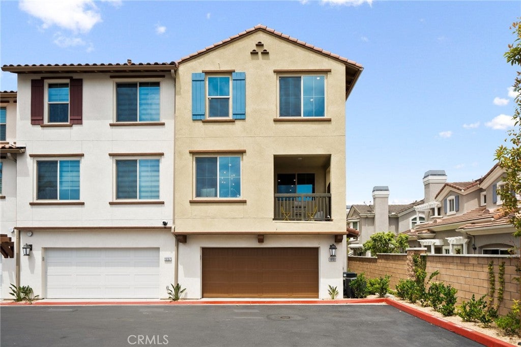 19101 Bluewave Court