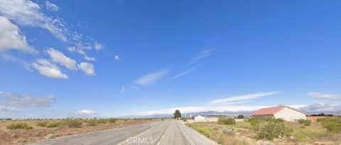 Photo of 10300 S Loop Boulevard, California City, CA 93505 (MLS # HD25271489)
