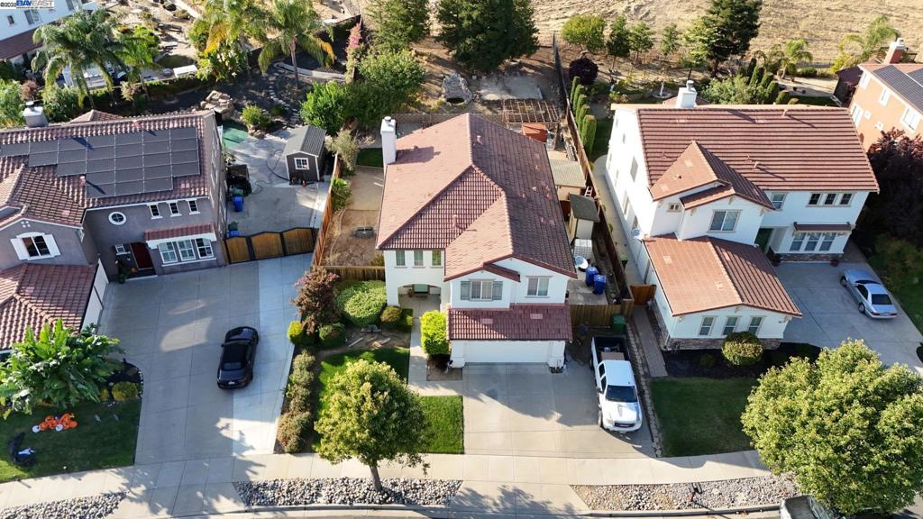 BRENTWOOD HILLS - Residential
