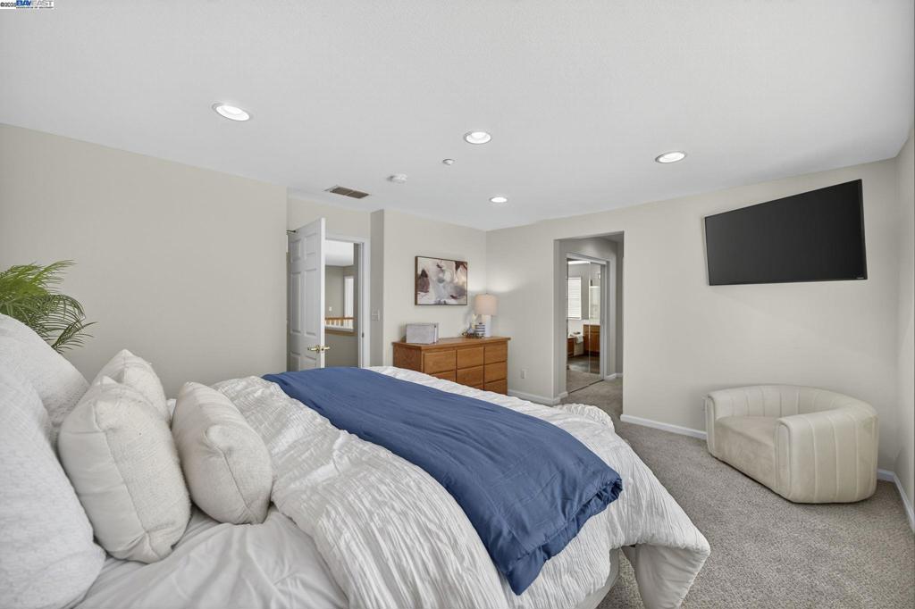BRENTWOOD HILLS - Residential