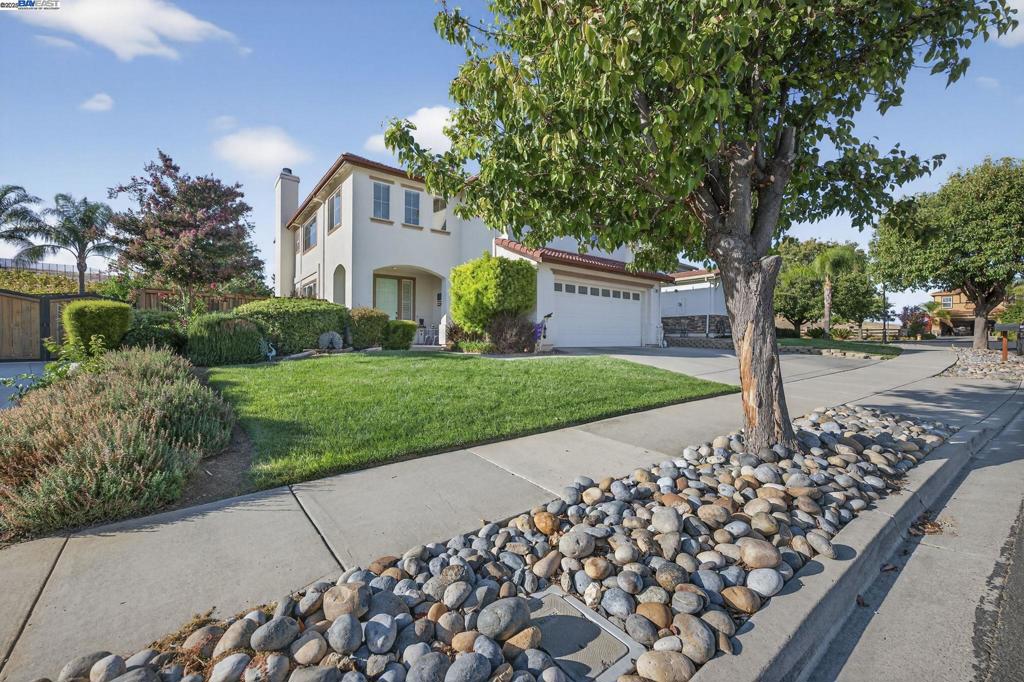 729 Copperfield Ct