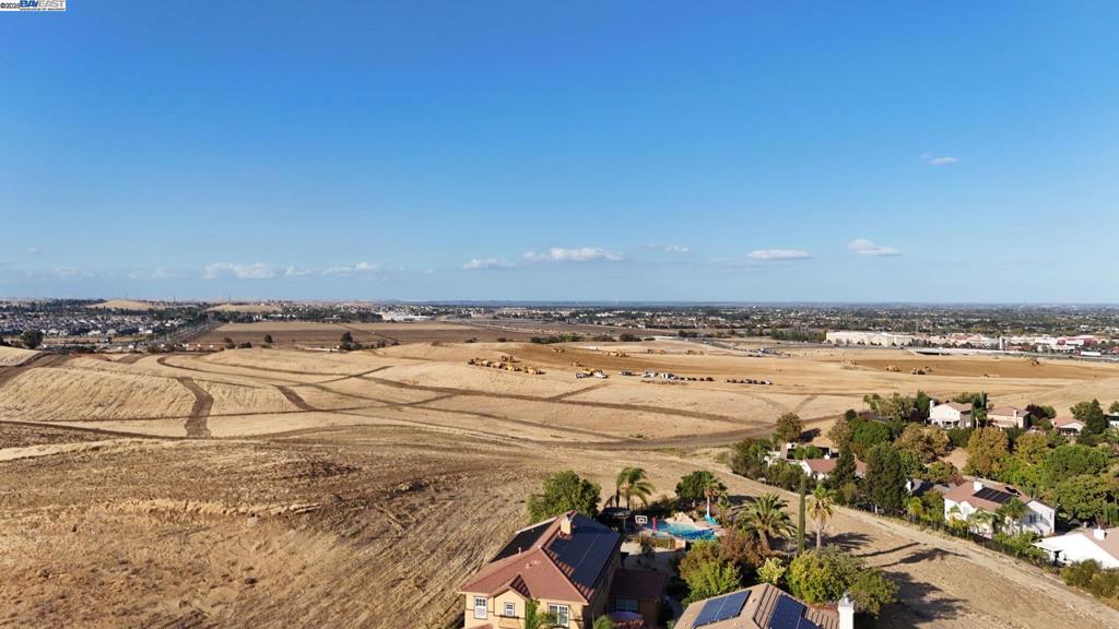 BRENTWOOD HILLS - Residential