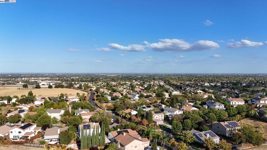 BRENTWOOD HILLS - Residential