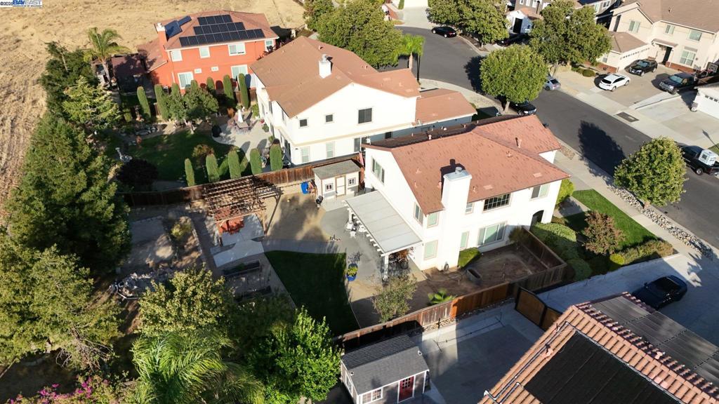 BRENTWOOD HILLS - Residential
