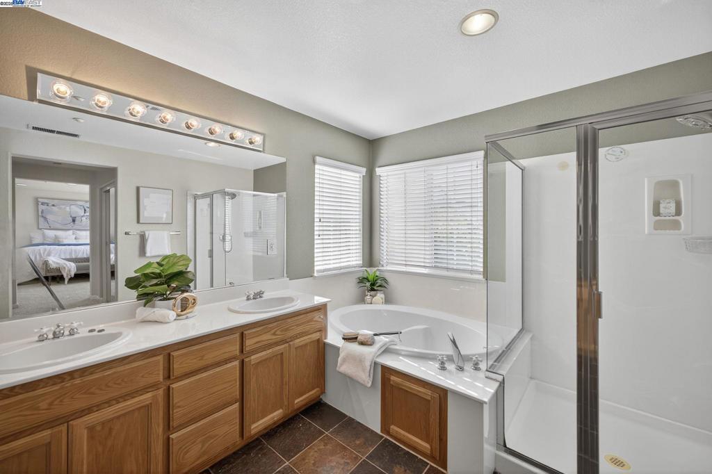 BRENTWOOD HILLS - Residential