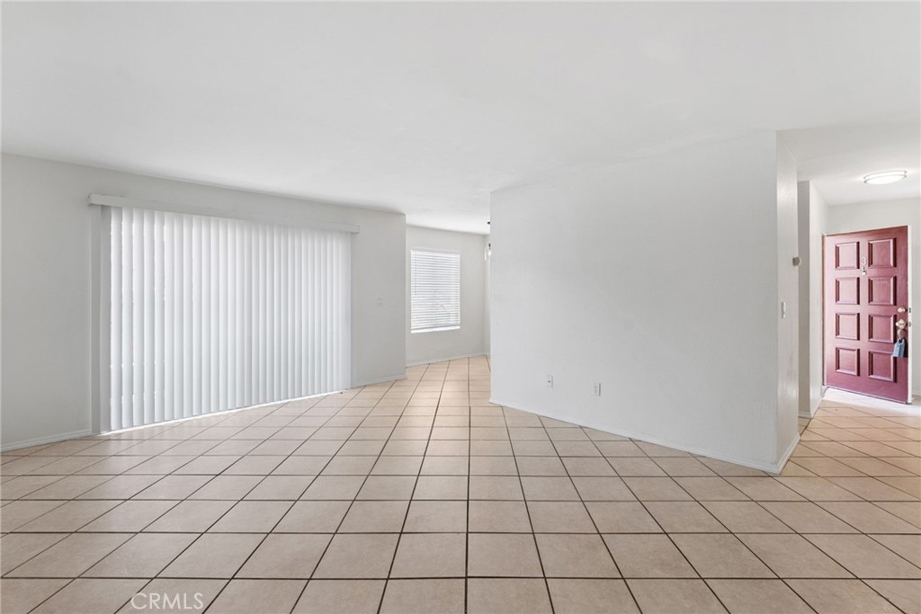 Properties 1 700 W La Veta Avenue I3