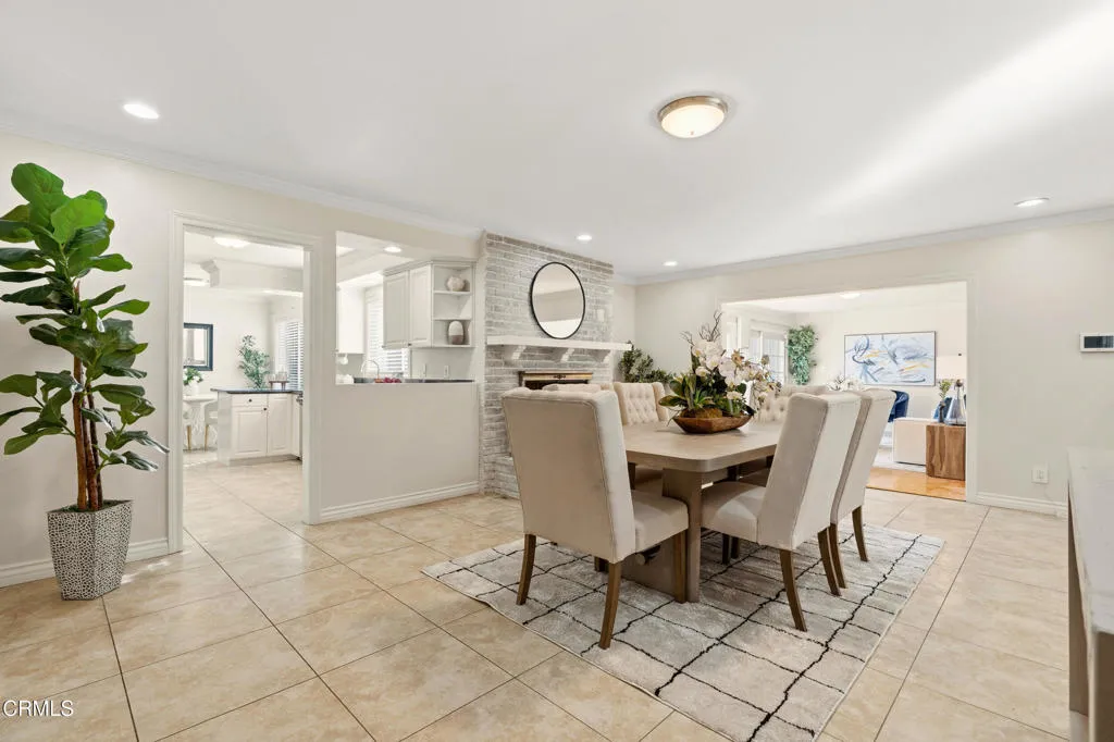 Pasadena, California 91107, United States, 3 Bedrooms Bedrooms, ,2 BathroomsBathrooms,Residential,Active,238852