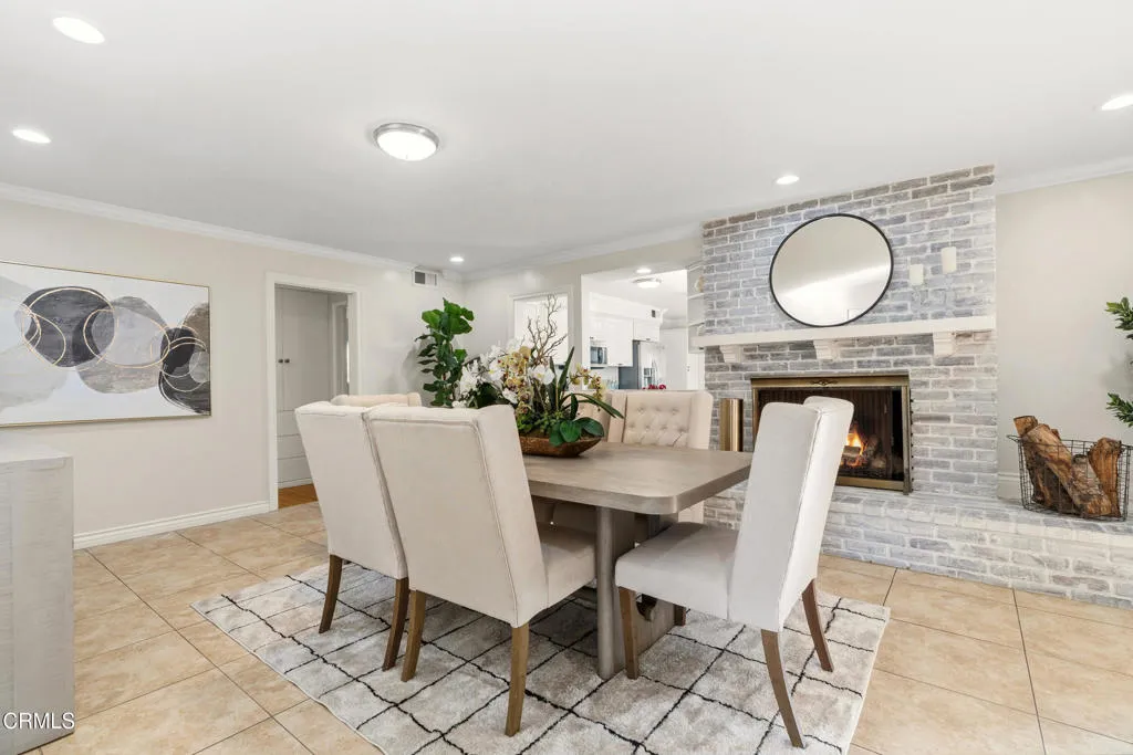 Pasadena, California 91107, United States, 3 Bedrooms Bedrooms, ,2 BathroomsBathrooms,Residential,Active,238852