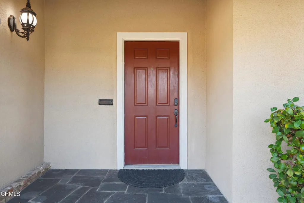 Pasadena, California 91107, United States, 3 Bedrooms Bedrooms, ,2 BathroomsBathrooms,Residential,Active,238852