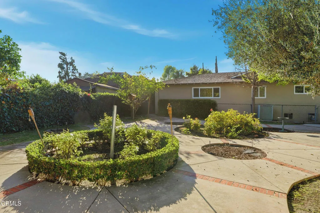 Pasadena, California 91107, United States, 3 Bedrooms Bedrooms, ,2 BathroomsBathrooms,Residential,Active,238852