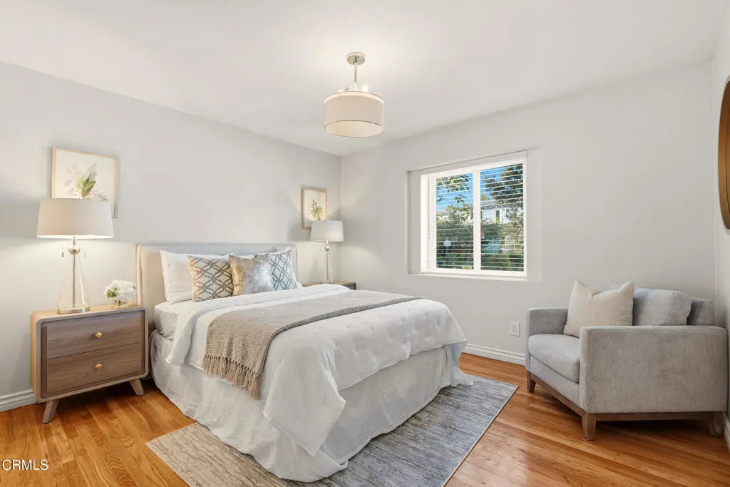 Pasadena, California 91107, United States, 3 Bedrooms Bedrooms, ,2 BathroomsBathrooms,Residential,Active,238852