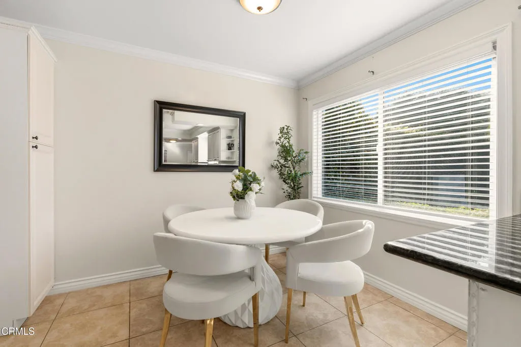 Pasadena, California 91107, United States, 3 Bedrooms Bedrooms, ,2 BathroomsBathrooms,Residential,Active,238852